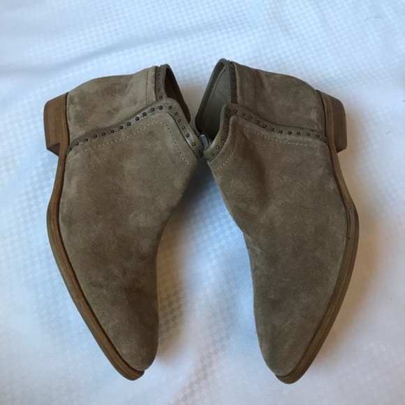Italeau Tan Suede Handmade in Italy Ankle Boots 6 - Picture 6 of 8